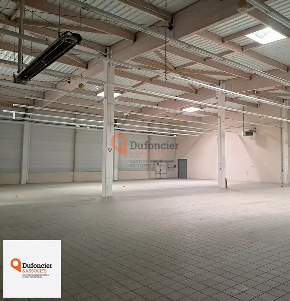 Local Commercial à louer - Availles-En-Châtellerault (86530) - 475 m² - 1 979...