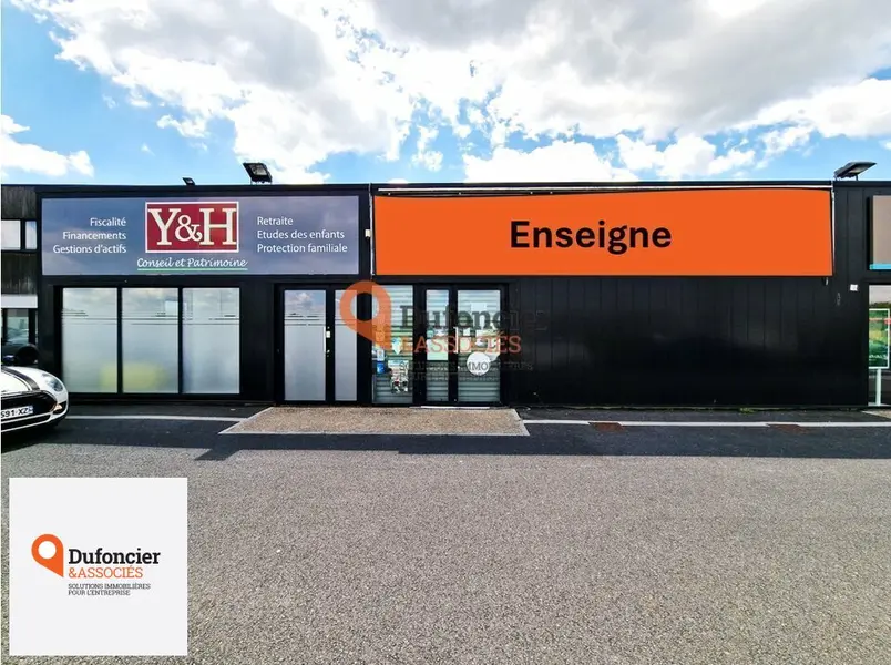 A louer Local commercial  240m² Poitiers