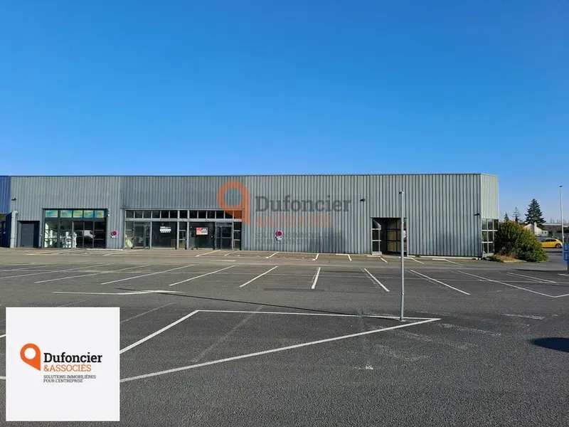Local Commercial à louer - Antran (86100) - 310 m² - 2 841 €/mois