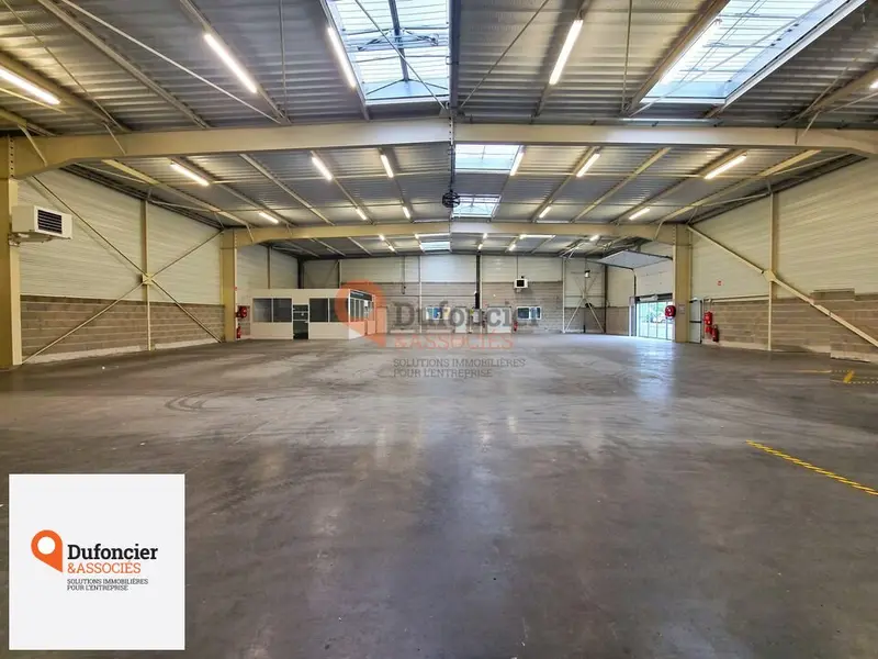 Entrepôt / Activité à louer - Migné-Auxances (86440) - 958 m² - 5 748 €/mois