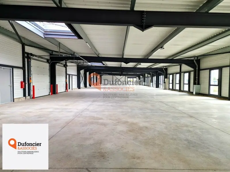 LOCAUX D'ACTIVITÉ NEUF À LOUER - POITIERS ZI RÉPUBLIQUE
