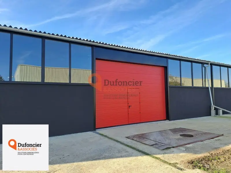 A louer Locaux d'activité 1000m² Antran