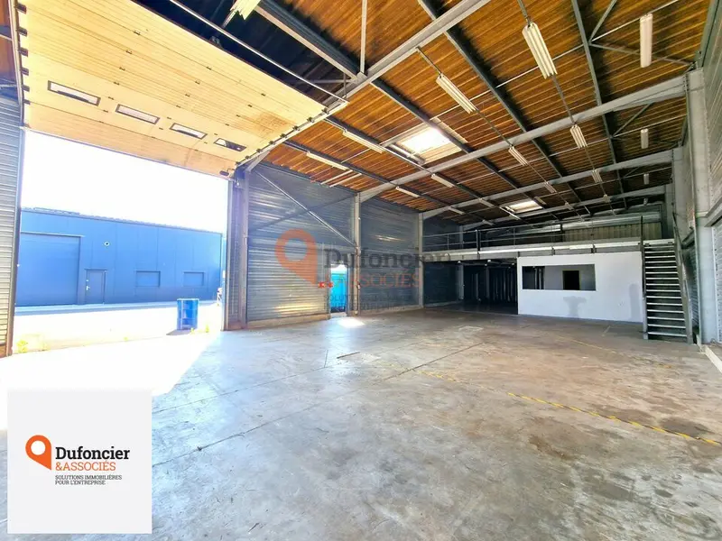 Entrepôt / Activité à louer - Poitiers (86000) - 420 m² - 2 000 €/mois