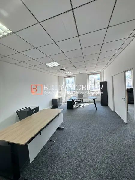 Bureau à louer - Marseille 06 (13006) - 87 m² - 1 662 €/mois