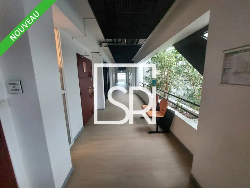 Bureau à louer - Clermont-Ferrand (63100) - 86 m² - 1 264 €/mois