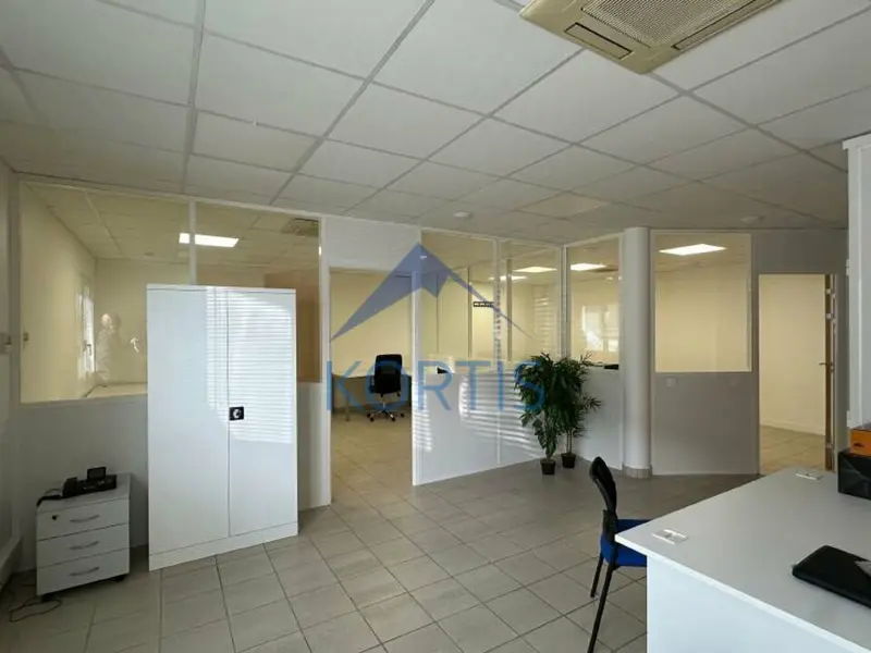 Bureaux à louer  Limas (69)