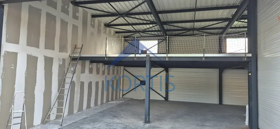 Local Commercial à louer - Limas (69400) - 581 m² - 6 304 €/mois
