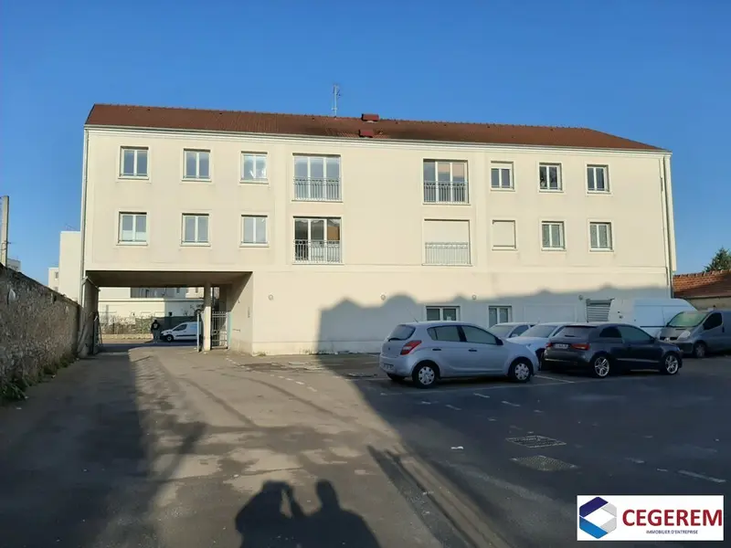 Bureau à louer - Dammarie-Les-Lys (77190) - 280 m² - 4 450 €/mois