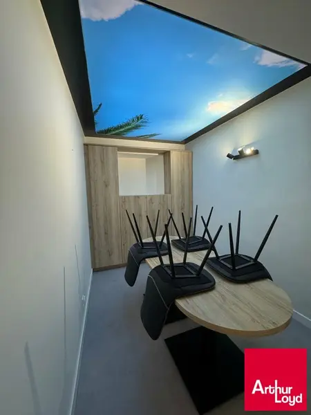 Bureau à louer - Saint-Jean-De-Luz (64500) - 120 m² - 1 550 €/mois