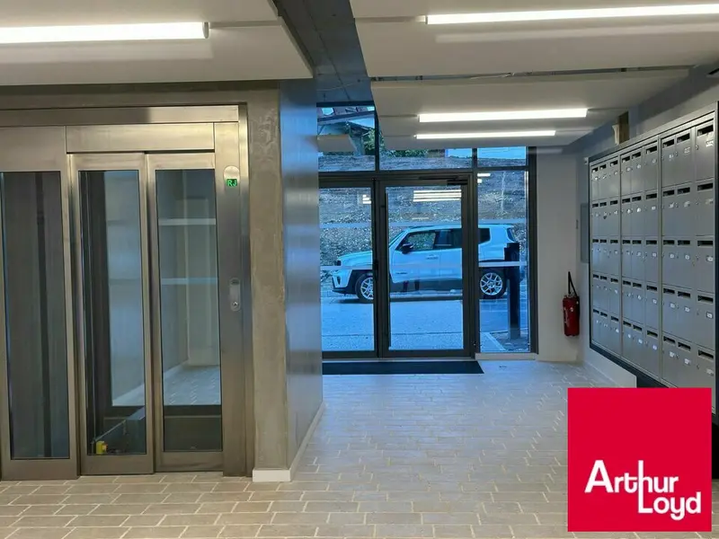 BUREAUX  NEUFS 60.24 M² - A VENDRE - SUR BIARRITZ QUARTIER AEROPORT