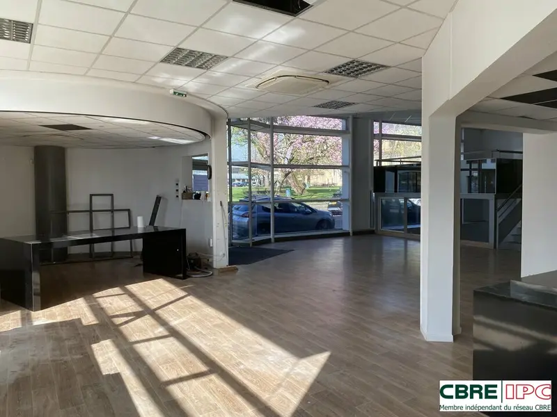 Local Commercial à louer - Dax (40100) - 290 m² - 3 480 €/mois