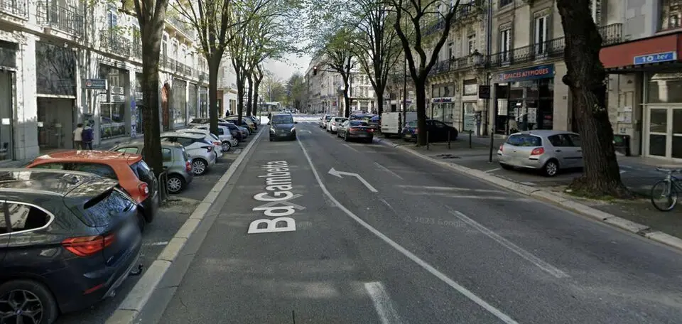 Local Commercial à vendre - Grenoble (38000) - 227 m² - 0 €