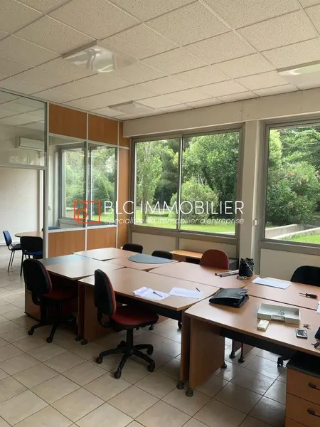 Bureau à vendre - Marseille 08 (13008) - 70 m²