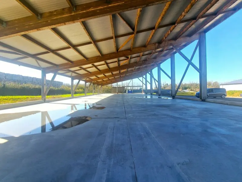 ENTREPOT A LOUER CHAUVIGNY - LOCAL D'ACTIVITE DE 670M²