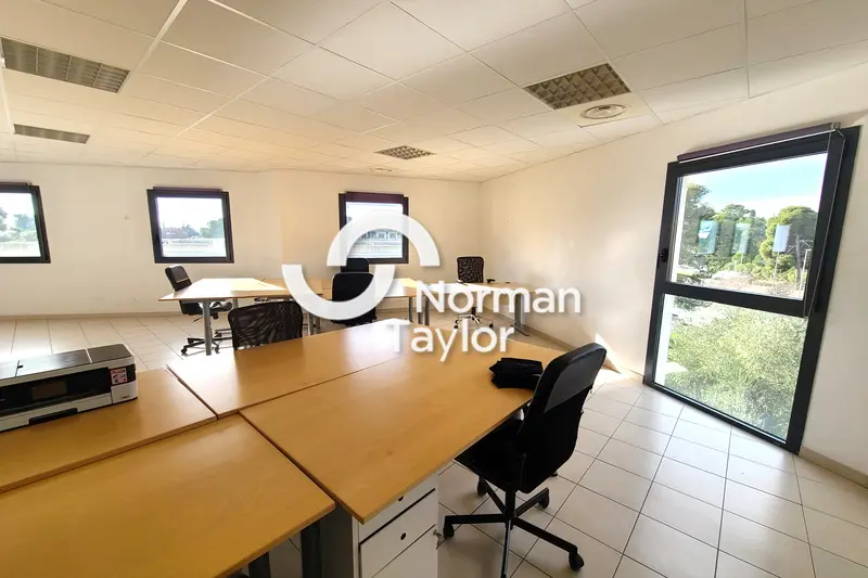 Bureau à louer - Béziers (34500) - 108 m² - 1 500 €/mois