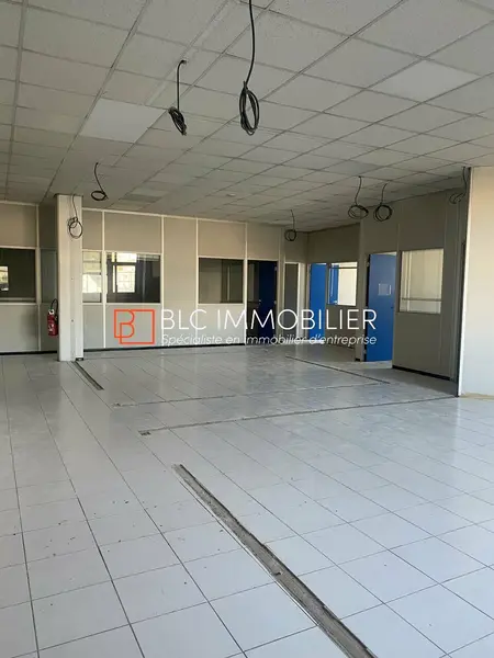 Bureau à louer - Marseille 10 (13010) - 215 m² - 2 318 €/mois