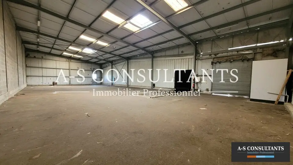 Entrepôt / Activité à louer - Sonnay (38150) - 915 m² - 4 500 €/mois