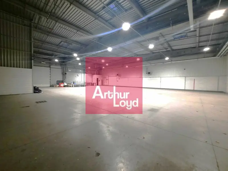 A louer Entrepôt 1440m² Clermont-Ferrand
