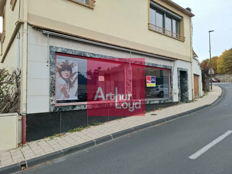 Local Commercial à louer - Chamalières (63400) - 127 m² - 1 200 €/mois