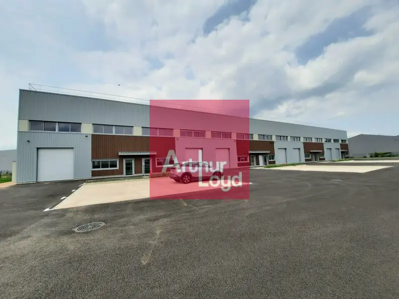 Entrepôt / Activité à louer - Cournon-D'Auvergne (63800) - 399 m² - 2 251 €/mois