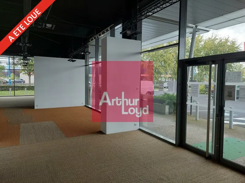 Local Commercial à louer - Aubière (63170) - 374 m² - 4 364 €/mois