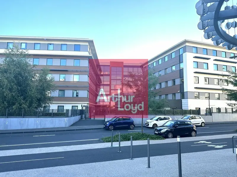 Bureau à vendre - Clermont-Ferrand (63100) - 701 m²