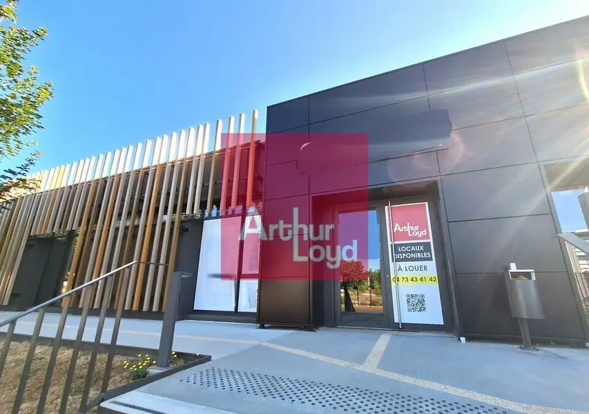Bureau à louer - Clermont-Ferrand (63000) - 190 m² - 2 058 €/mois