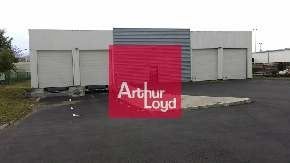 A louer Locaux d'activité 1950m² Clermont-Ferrand