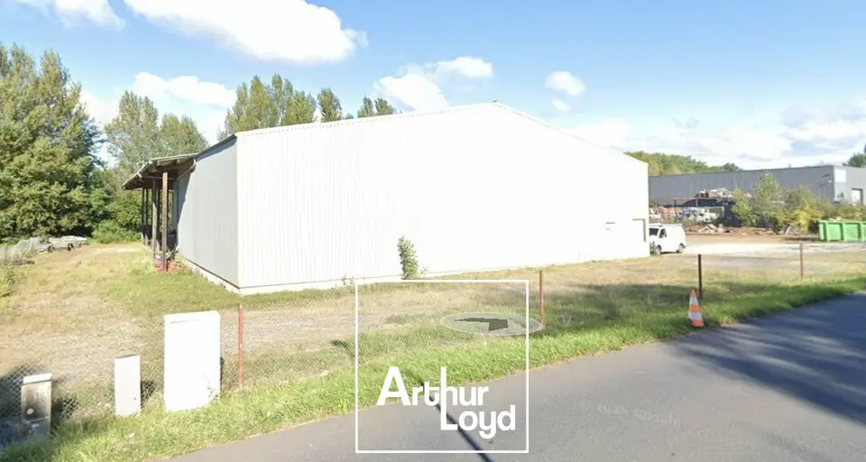 Entrepôt / Activité à louer - Donzenac (19270) - 500 m² - 3 000 €/mois