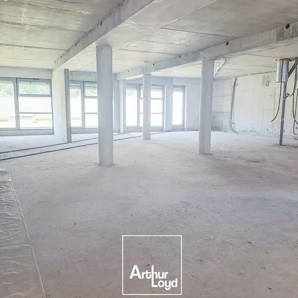 Entrepôt / Activité à louer - Brive-La-Gaillarde (19100) - 198 m² - 3 333 €/mois