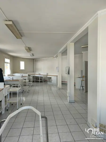 Bureaux lumineux - Proximité Gare - Bel environnement de travail