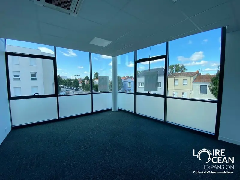 A LOUER BUREAUX