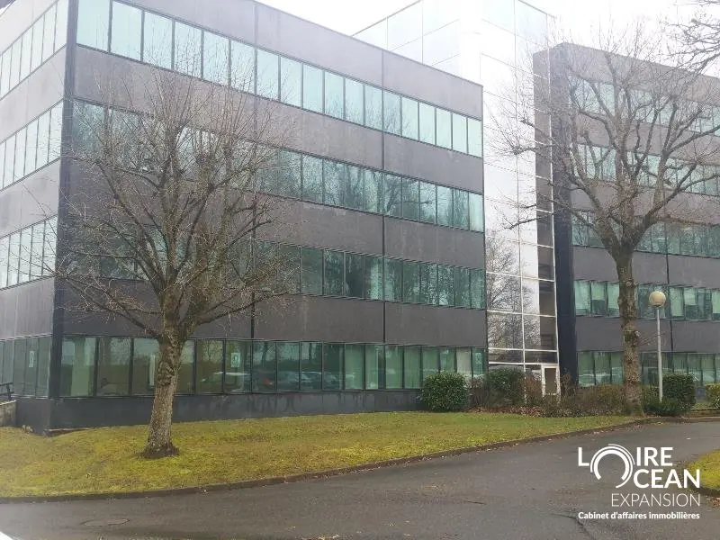 Bureau à louer - Nantes (44300) - 197 m² - 2 134 €/mois