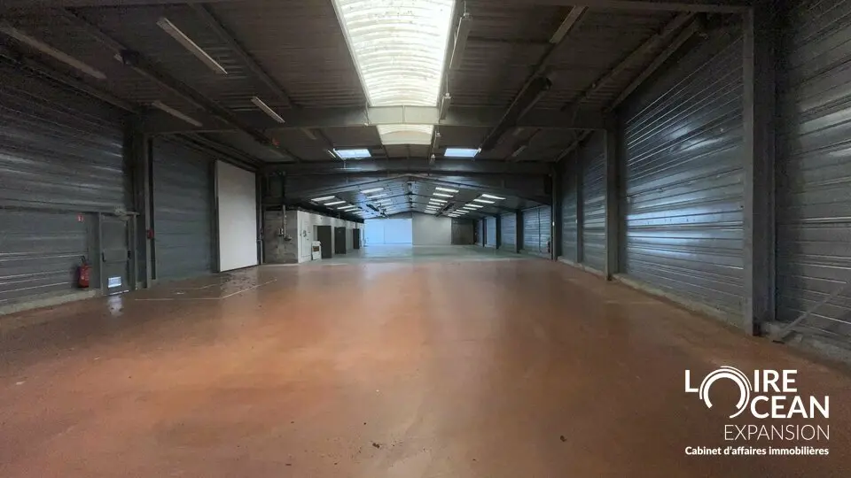 Entrepôt / Activité à louer - Orvault (44700) - 850 m² - 5 400 €/mois