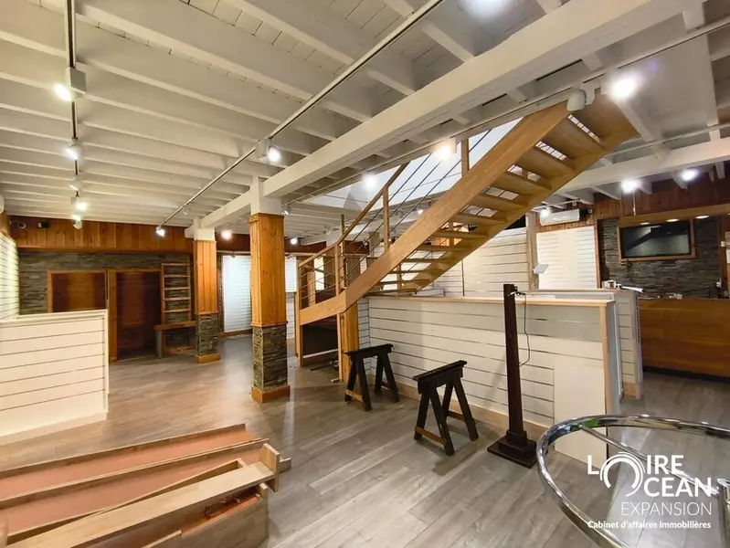Local Commercial à louer - Saint-Sébastien-Sur-Loire (44230) - 155 m² - 2 050...