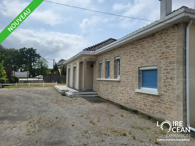 A louer Bureaux 127m² Saint-Hilaire-de-Chaléons
