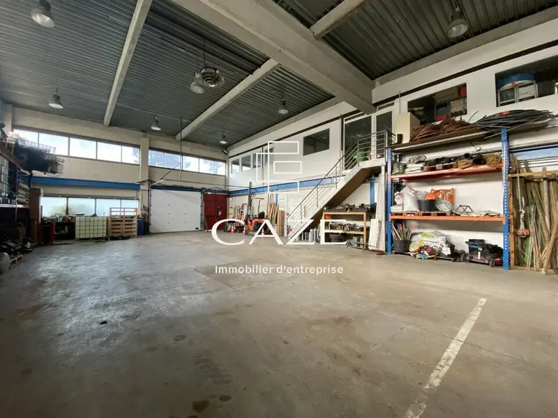 Entrepôt / Activité à louer - Mérignac (33700) - 493 m² - 4 166 €/mois
