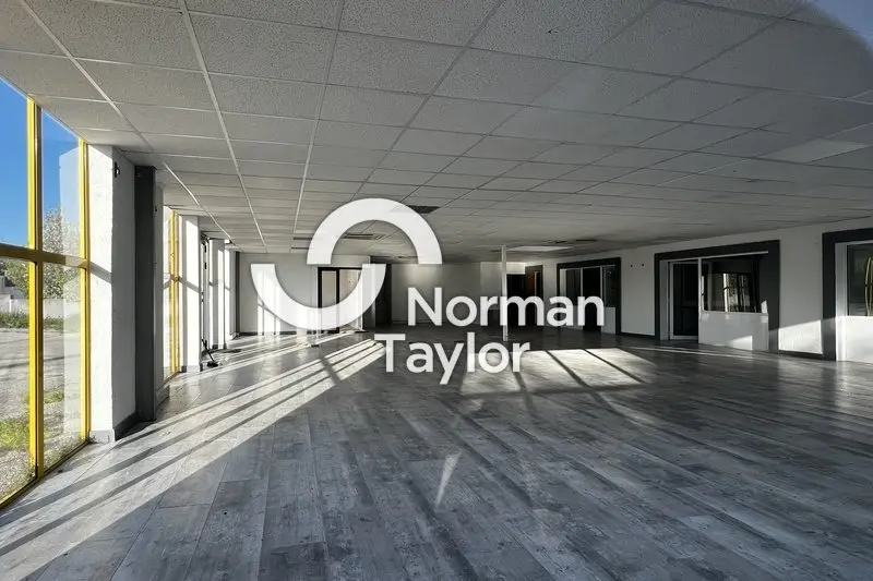 A louer Local commercial  200m² Perpignan
