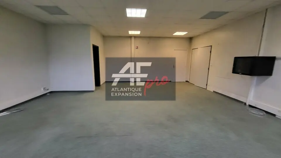 Bureau à louer - Pontchâteau (44160) - 220 m² - 1 998 €/mois