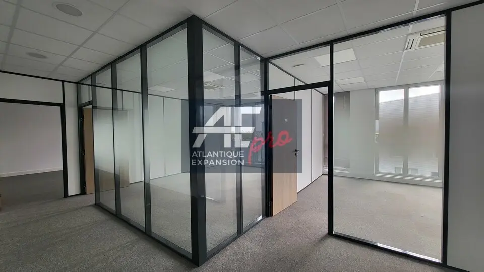 Bureau à louer - Saint-Nazaire (44600) - 816 m² - 13 600 €/mois