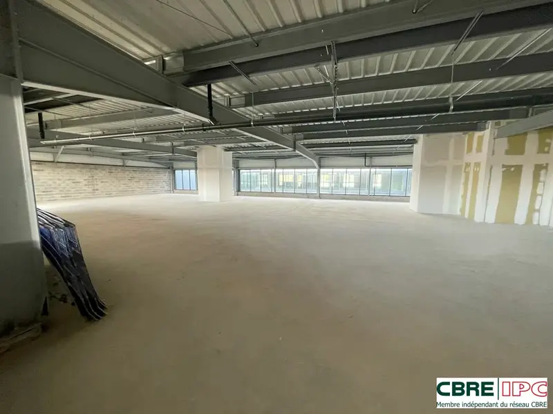 Bureau à louer - Angoumé (40990) - 450 m² - 5 400 €/mois