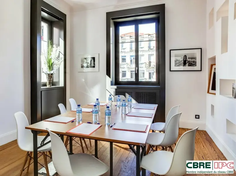 LOCATION - REF : 8235FD1