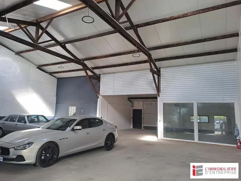 Entrepôt / Activité à louer - Saint-Armel (35230) - 250 m² - 1 800 €/mois