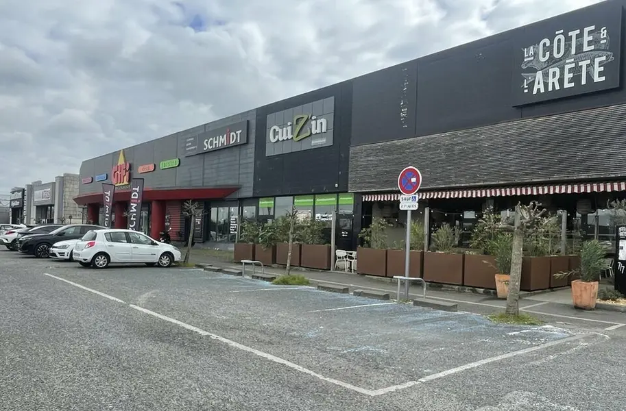 Local Commercial à louer - Villenave-D'Ornon (33140) - 427 m² - 6 405 €/mois
