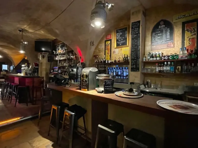Fonds de commerce à vendre - Bordeaux (33000) - 1 365 000 €