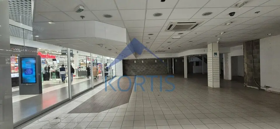 À LOUER  LOCAL COMMERCIAL