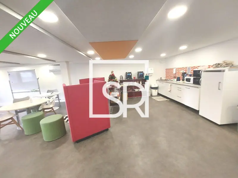 A louer Bureaux 1256.28m² Clermont-Ferrand