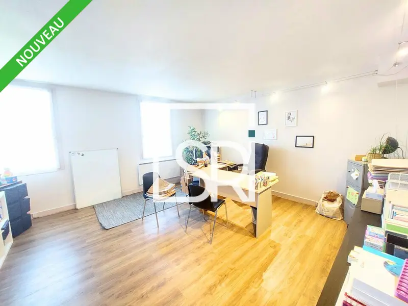Bureau à vendre - Riom (63200) - 148 m²