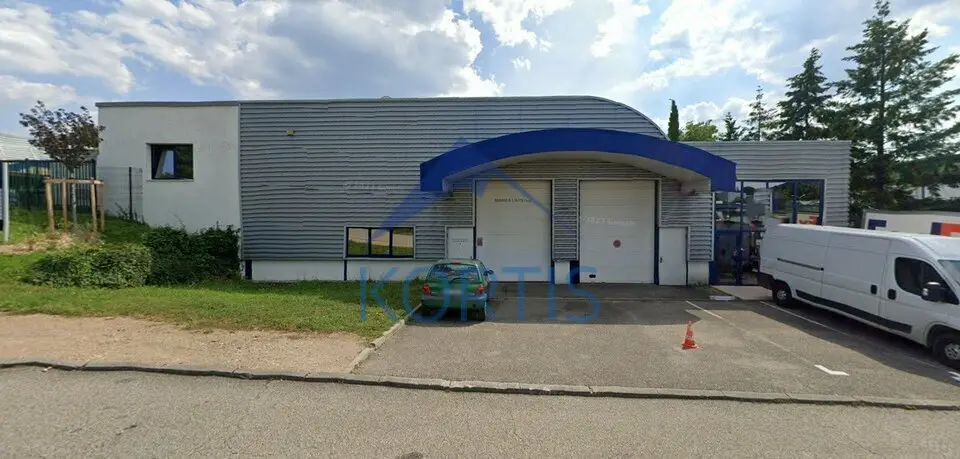 Entrepôt / Activité à louer - Saint-Genis-Laval (69230) - 473 m² - 3 517 €/mois