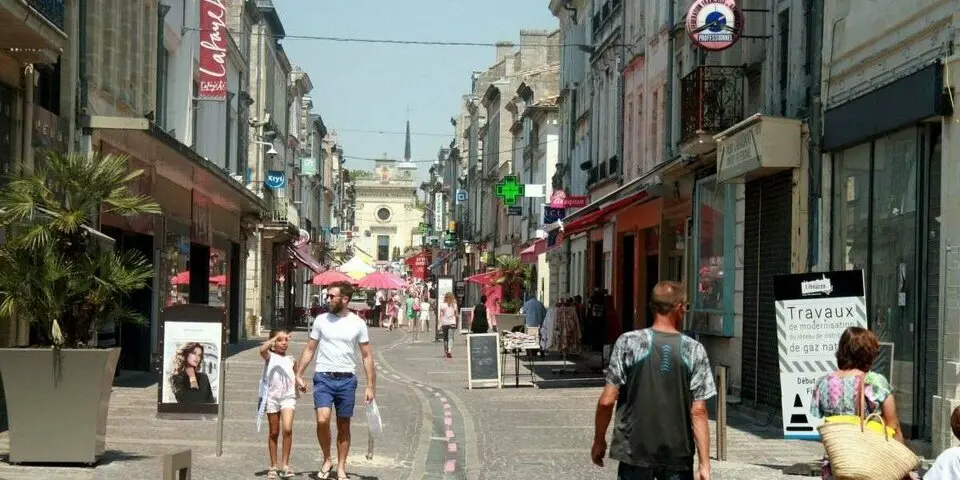Local Commercial à louer - Libourne (33500) - 75 m² - 2 000 €/mois